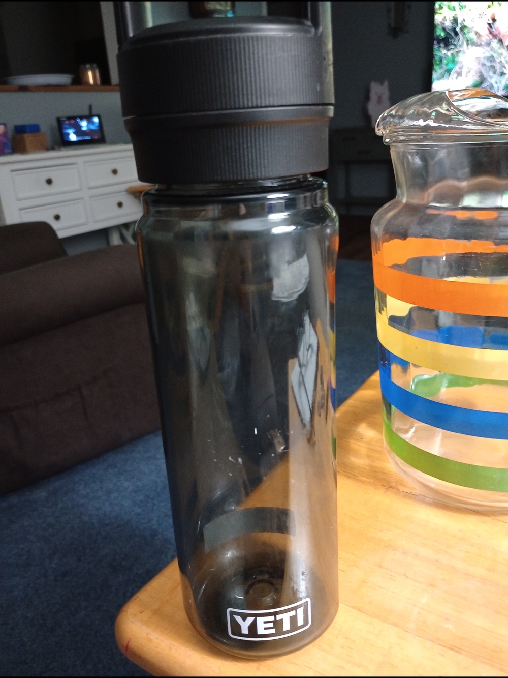 Yeti Smoky Black Clear Plastic Water Bottle with Screw Cap